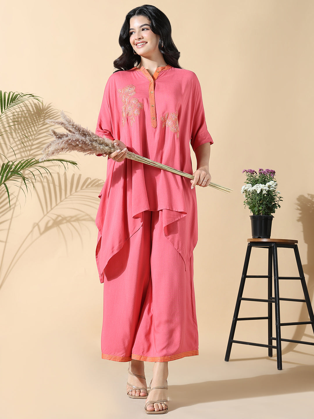 Women Solid Kaftan Embroidered Pink Kurta with Palazzos