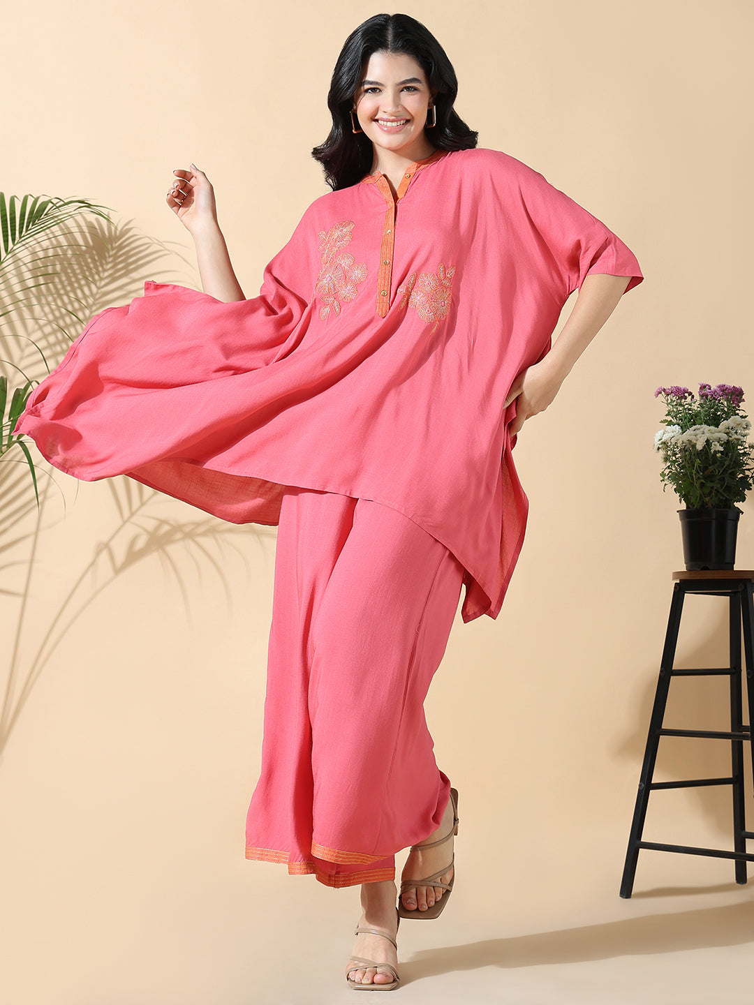 Women Solid Kaftan Embroidered Pink Kurta with Palazzos