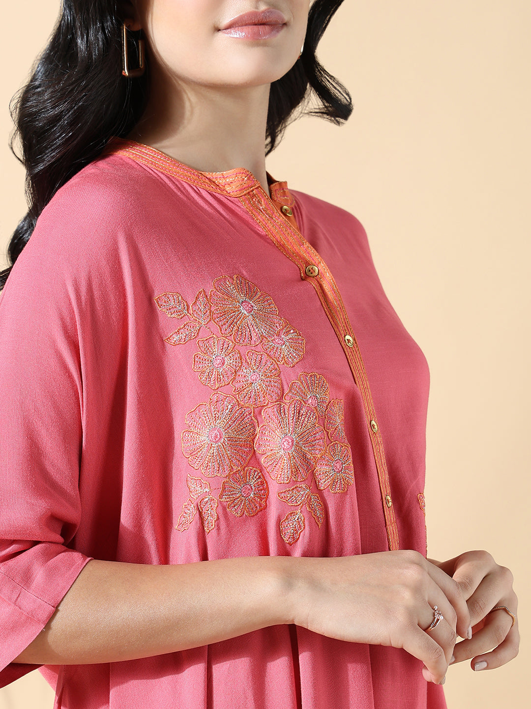 Women Solid Kaftan Embroidered Pink Kurta with Palazzos