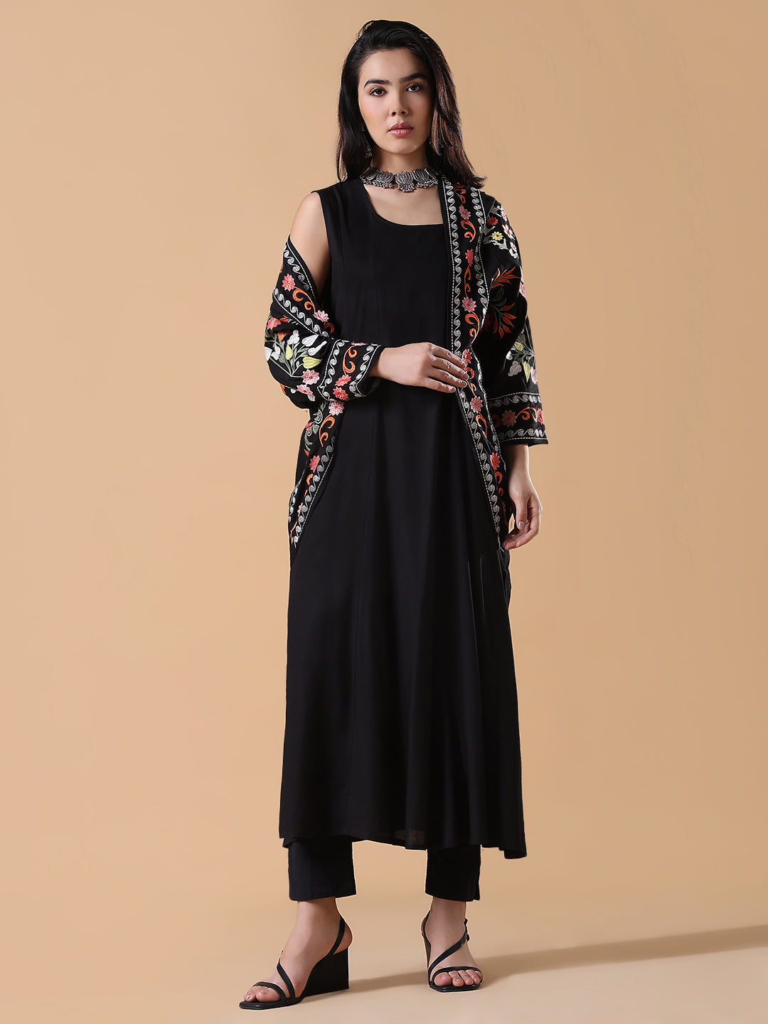 Women Black Solid Cotton A-Line Kurta with Shrug