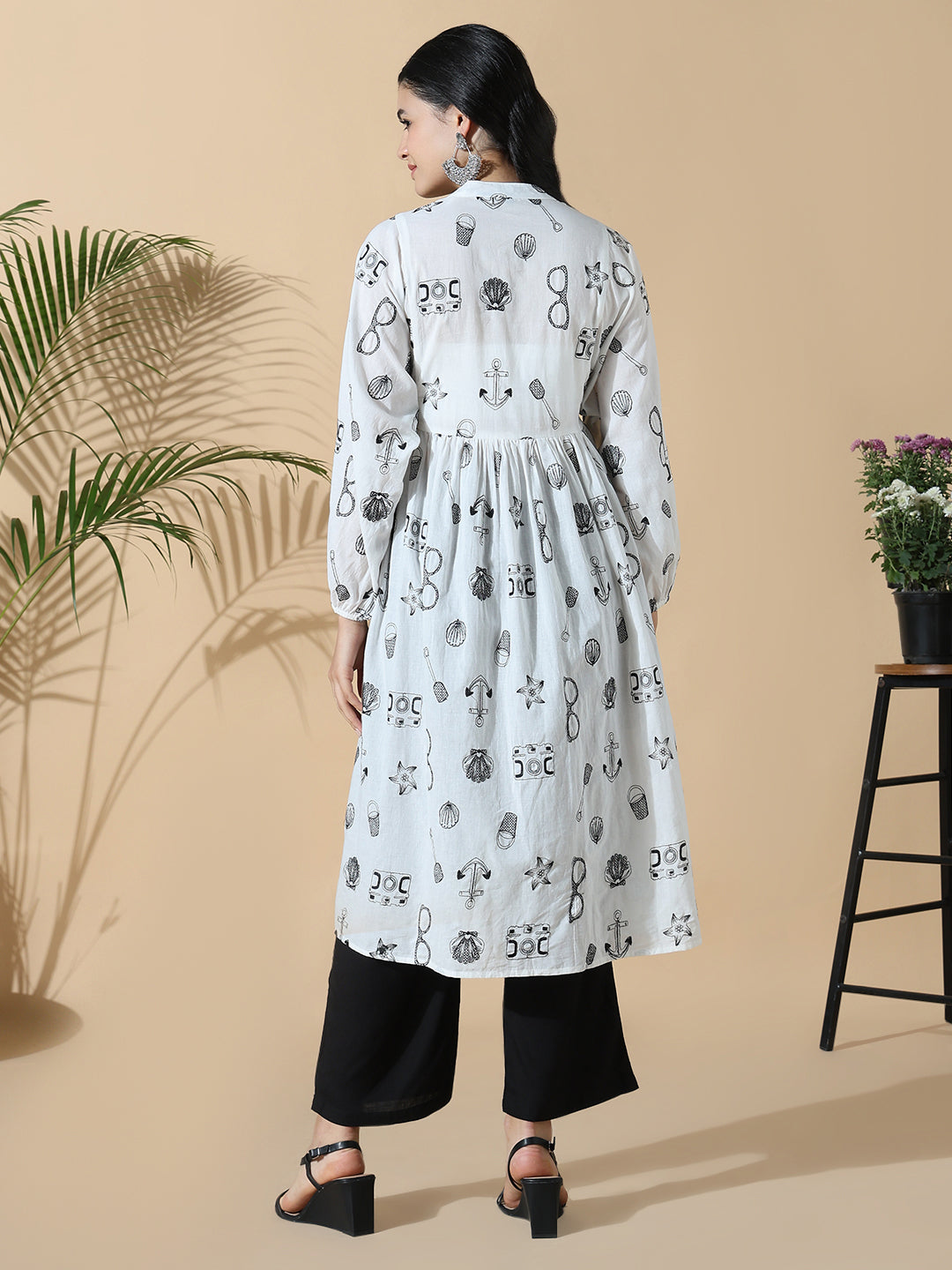 Women Cotton Graphic Anarkali White Kurta Set