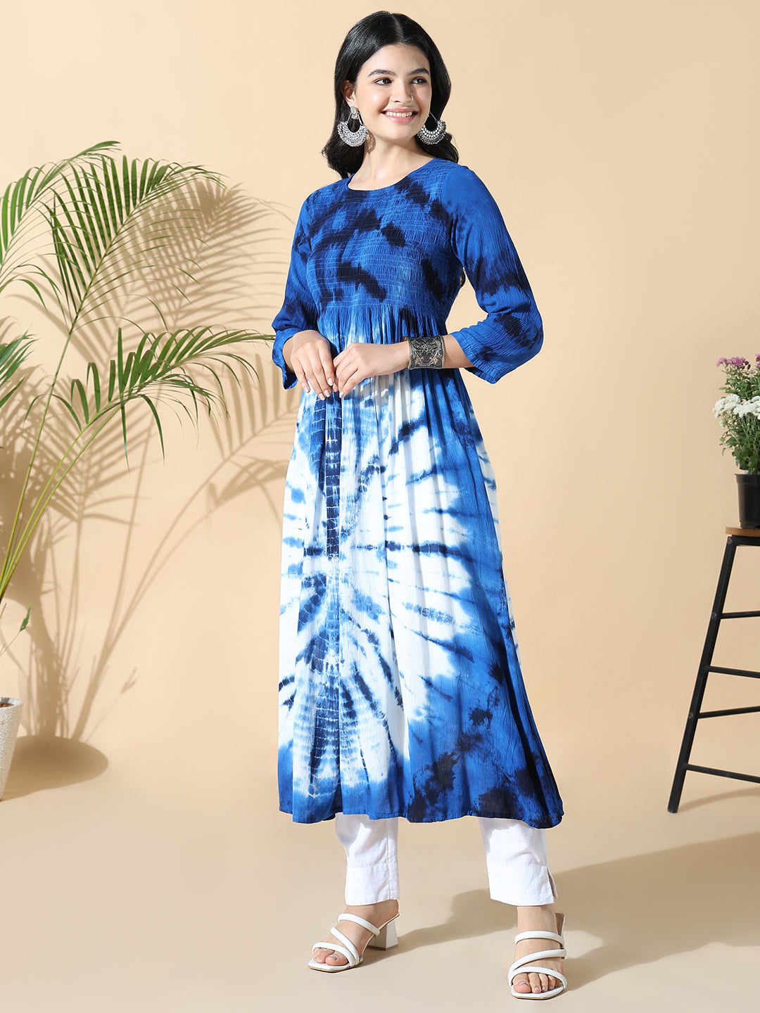 Women Navy Blue Dyed Cotton Anarkali Kurta