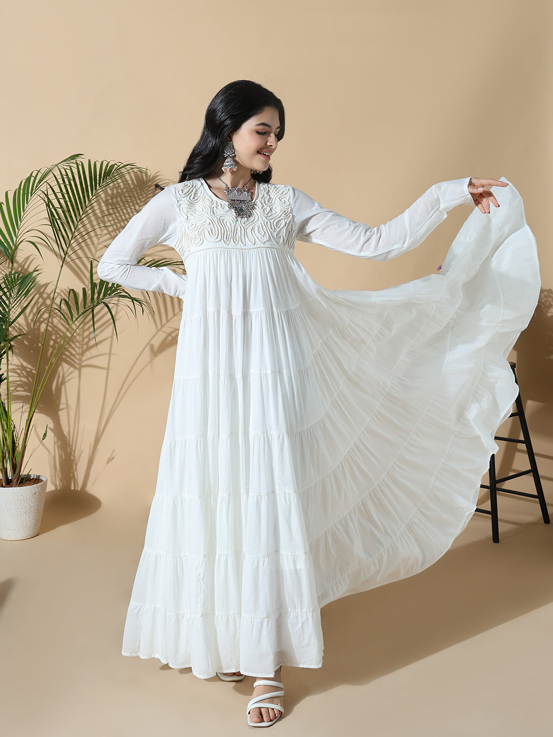 Women White Solid Cotton Anarkali Kurta with Inner