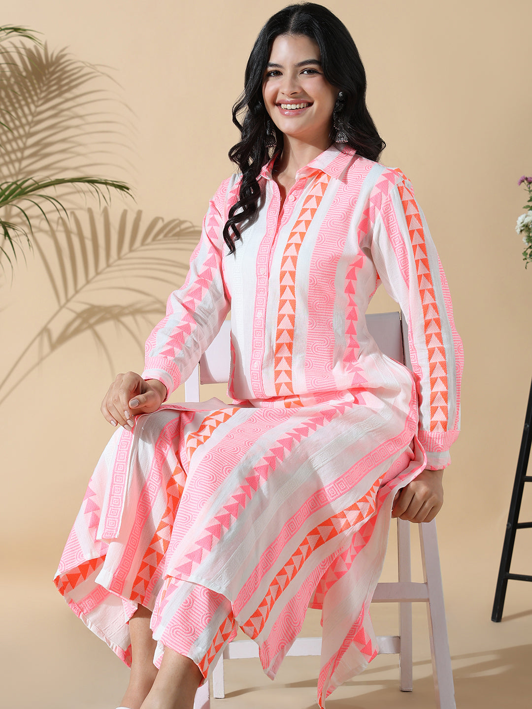 Women Cotton Geometric A-Line Pink Kurta with Palazzo