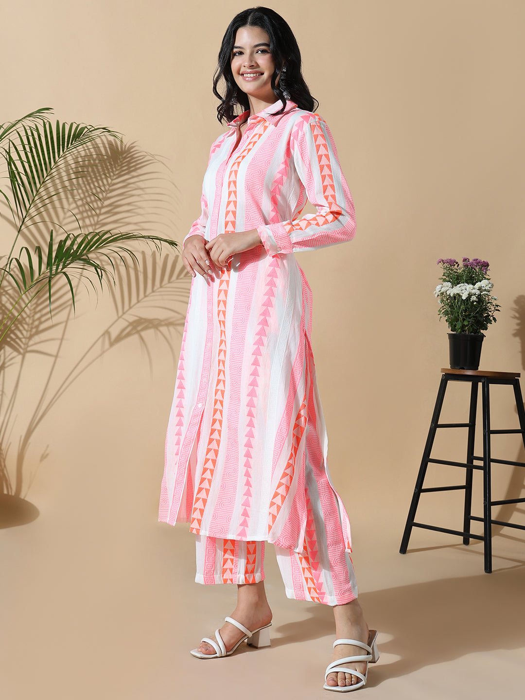 Women Cotton Geometric A-Line Pink Kurta with Palazzo