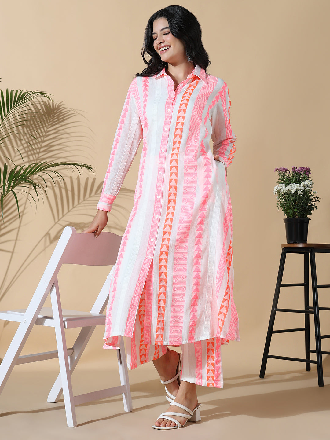 Women Cotton Geometric A-Line Pink Kurta with Palazzo