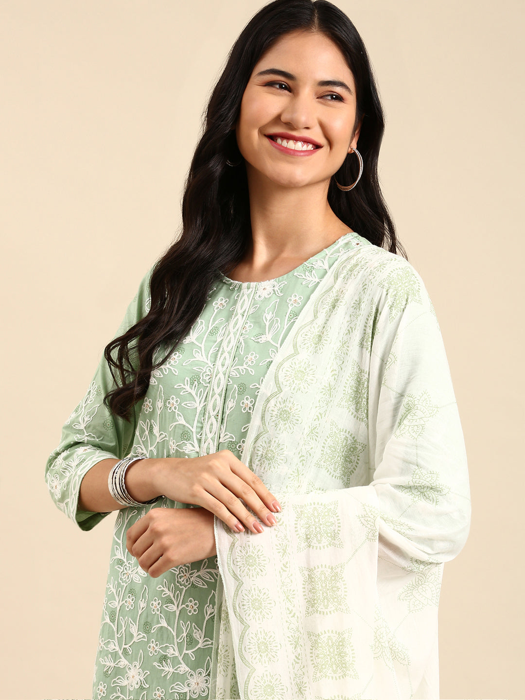 Women Floral Green Straight Kurta Set with Dupatta