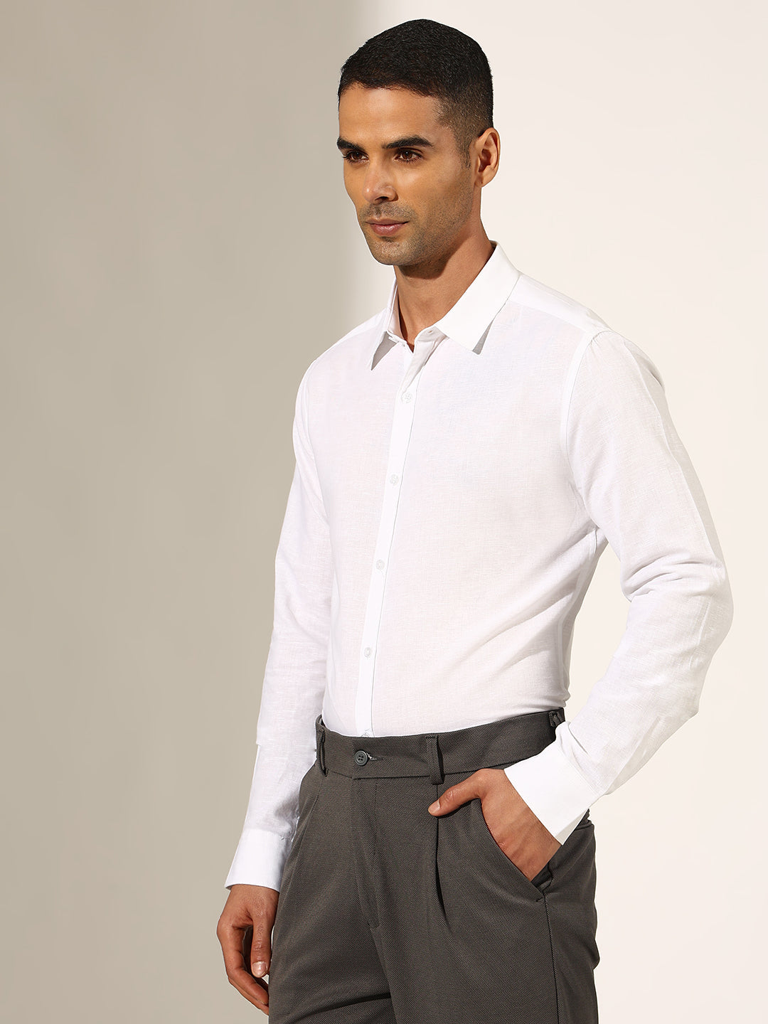 Men's White Regular Fit Formal Shirt