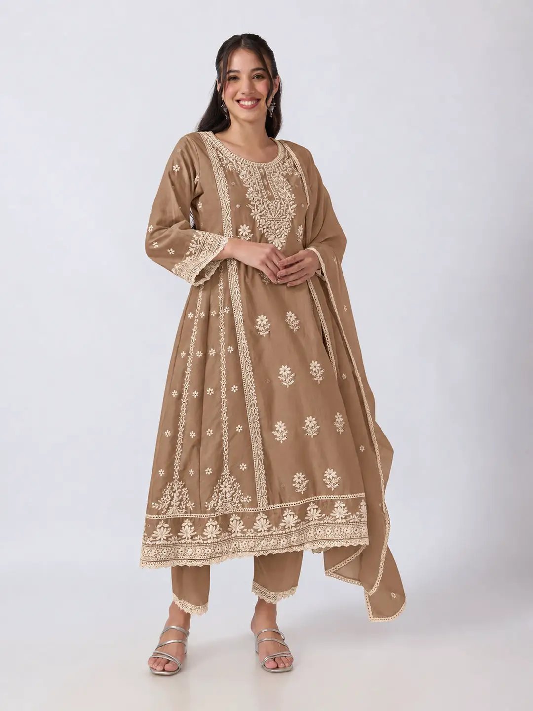 Women's Floral Embroidered Beige Anarkali Kurta Pant Set with Lace Detailing
