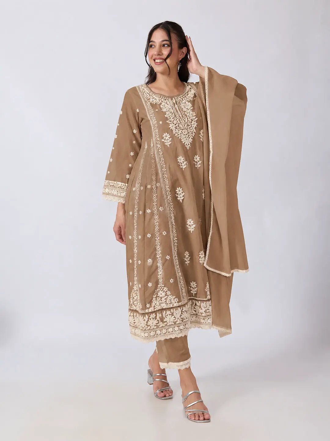 Women's Floral Embroidered Beige Anarkali Kurta Pant Set with Lace Detailing
