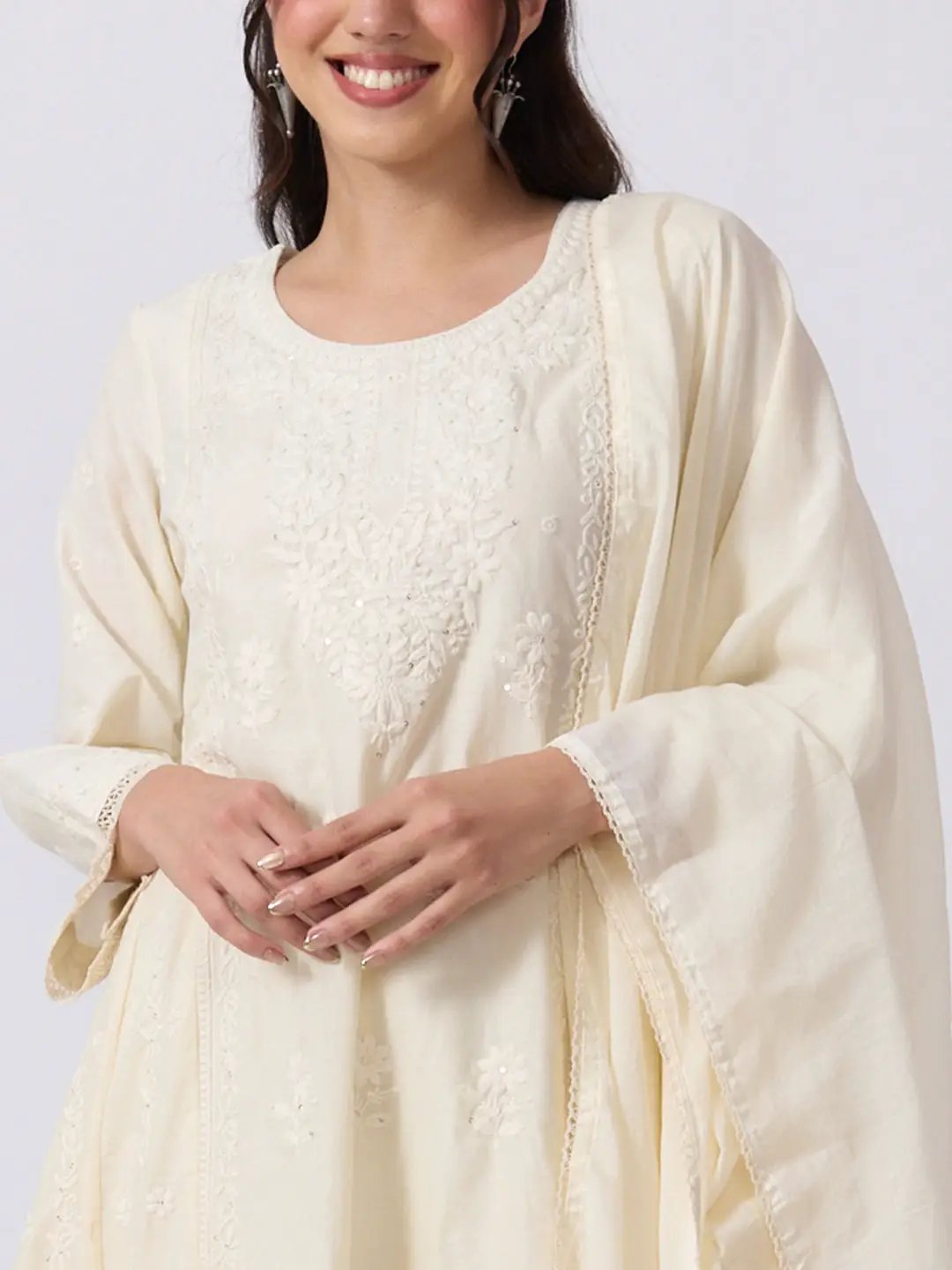 Women's Floral Embroidered Cream Anarkali Kurta Pant Set with Lace Detailing