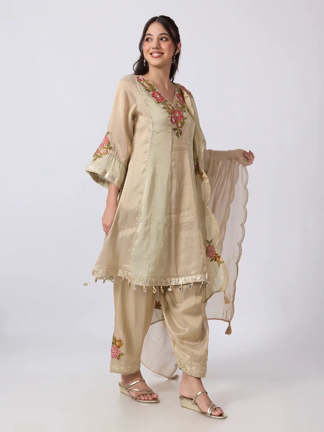 Women's Beige Floral Embellished Kurta Set With Dupatta