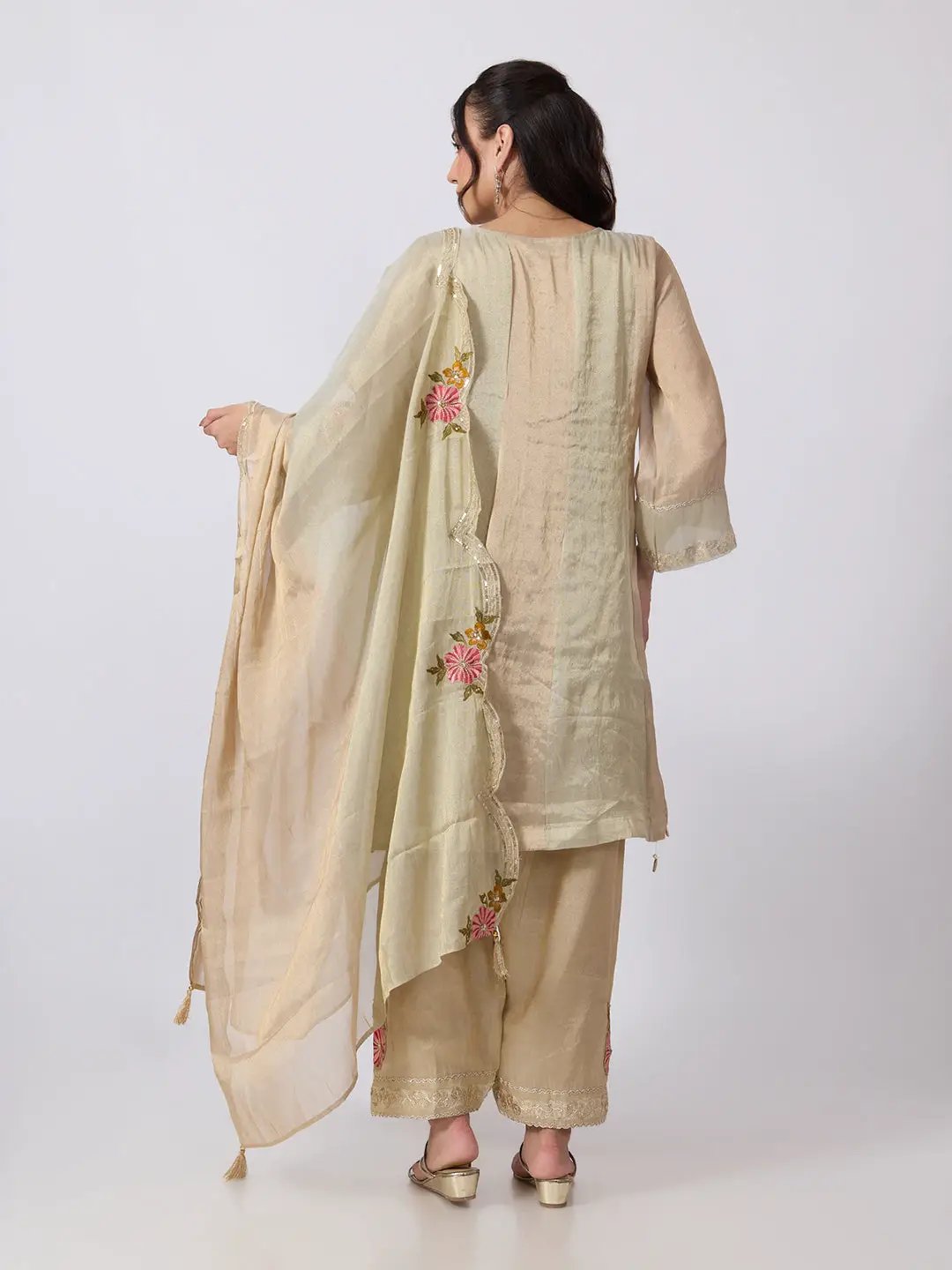 Women's Beige Floral Embellished Kurta Set With Dupatta