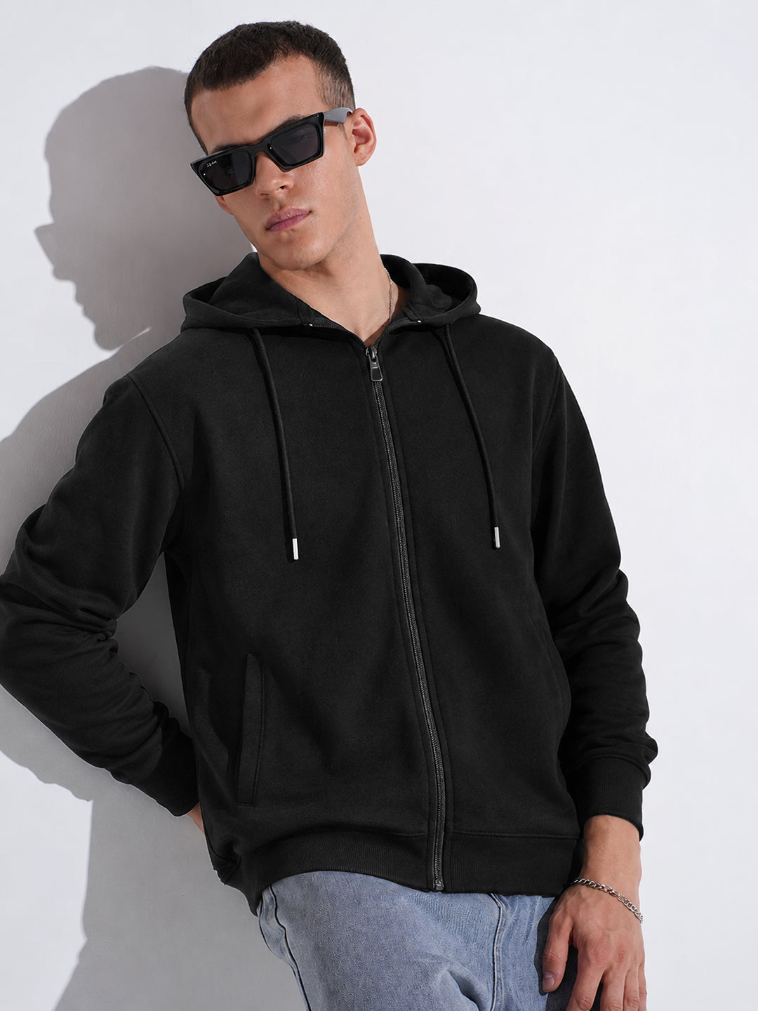 Men’s Black 360 GSM Hooded Zip-Up Sweatshirt with Drawstring and Pockets