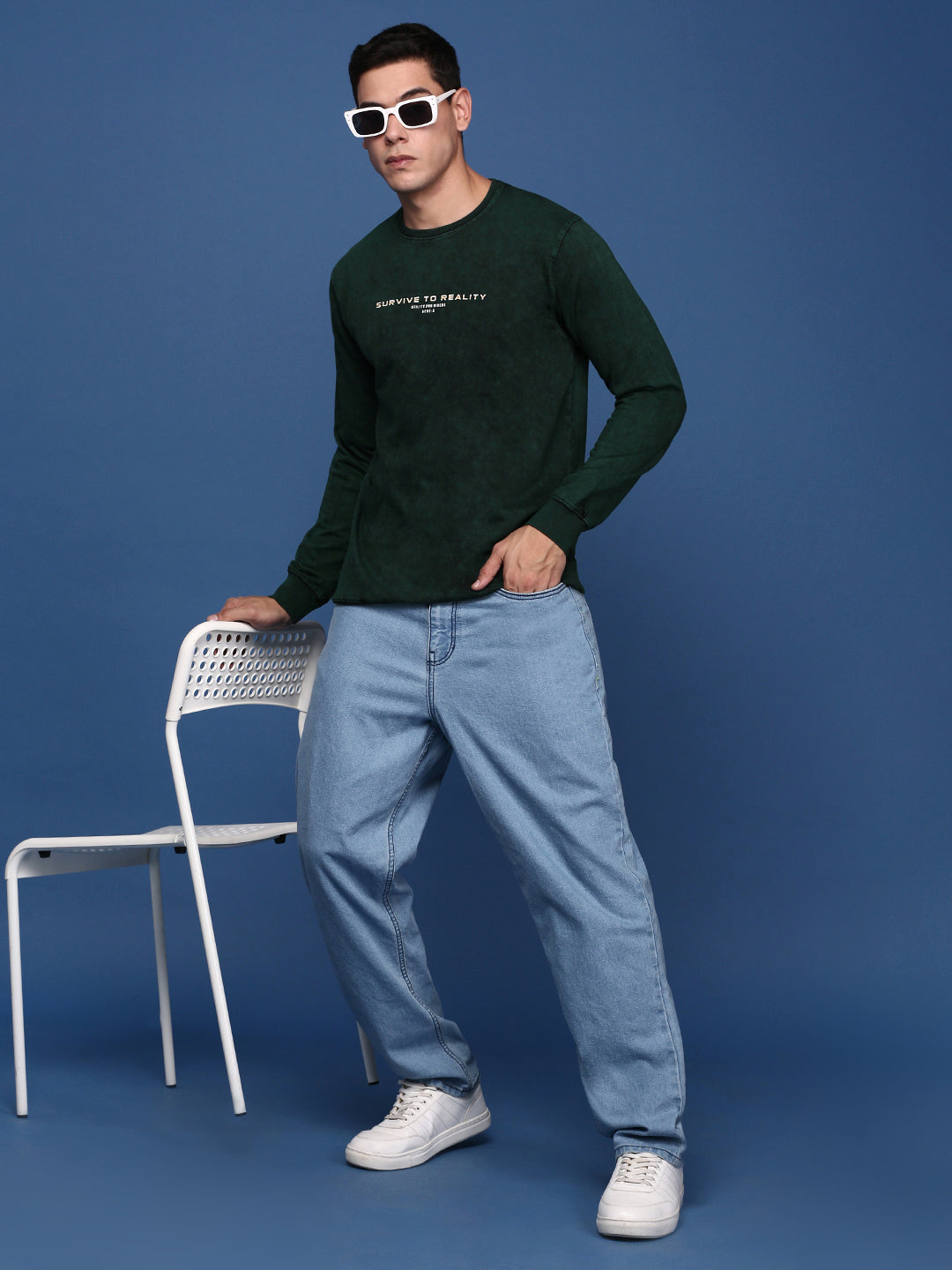 Men Round Neck Solid Green Pullover