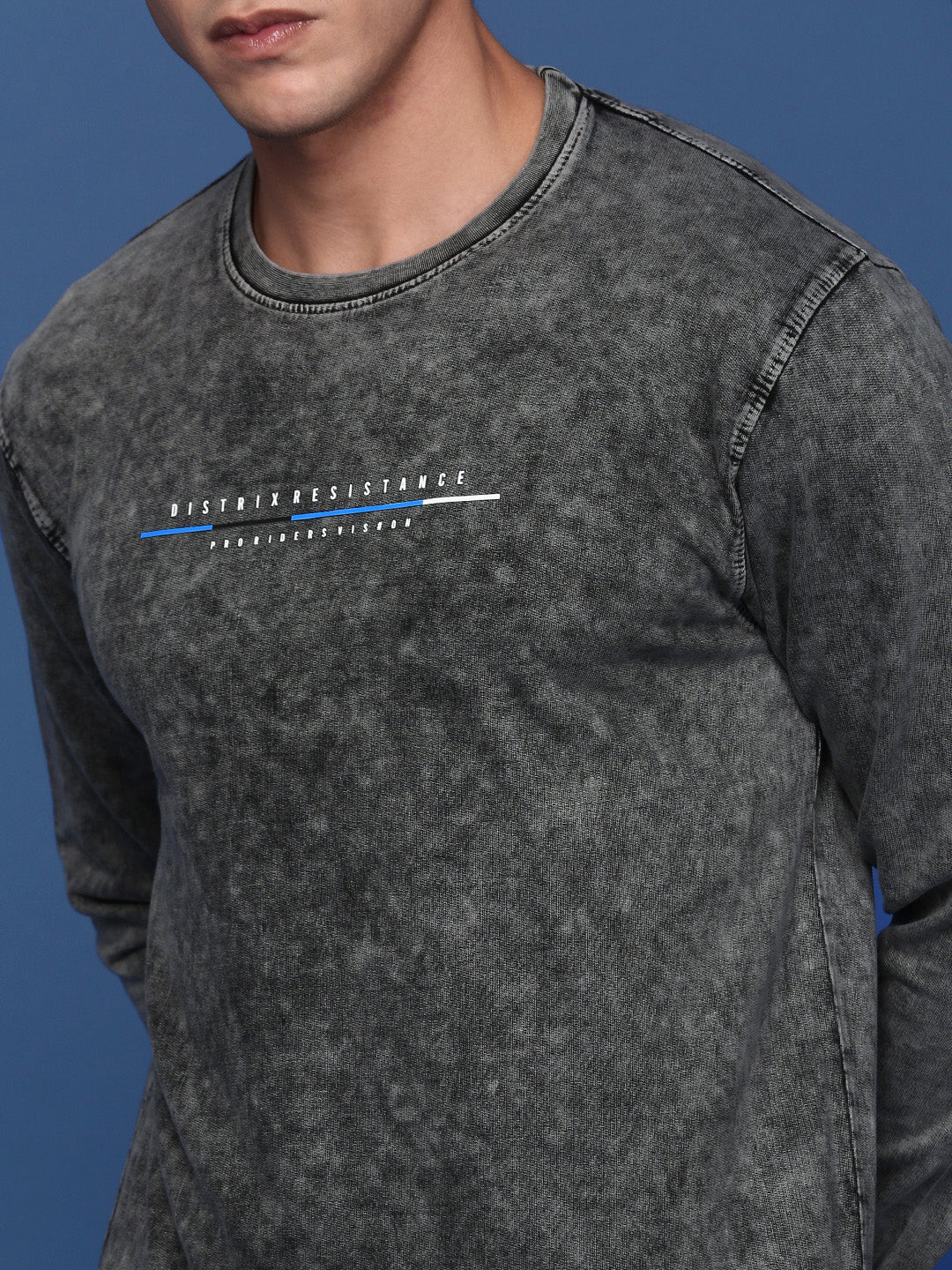 Men Round Neck Solid Grey Pullover