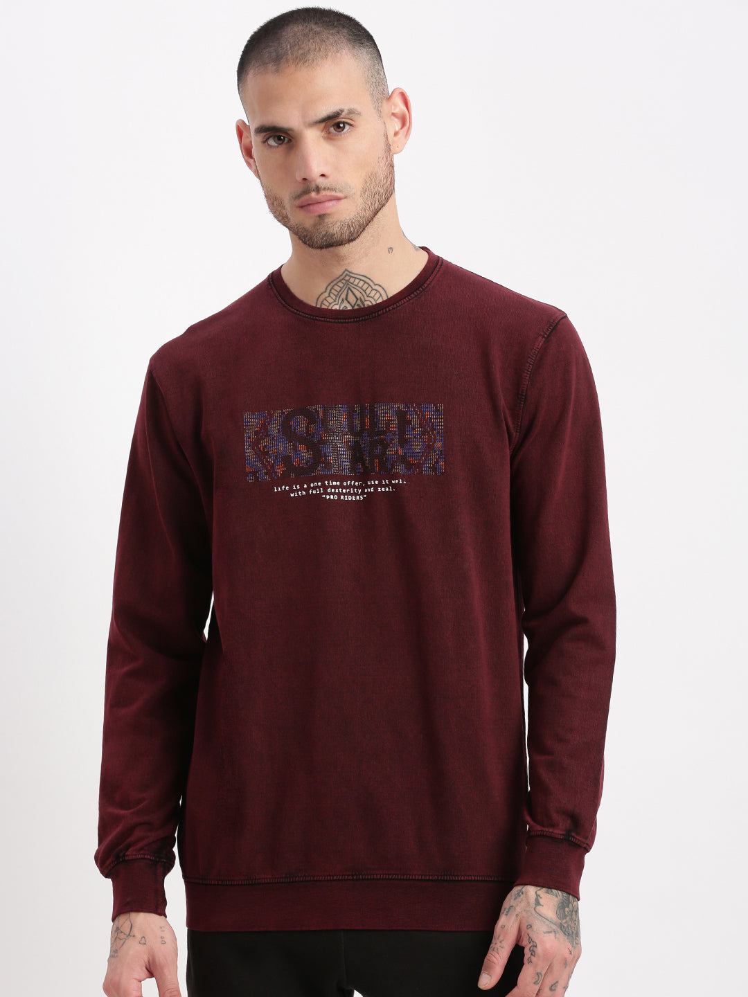 Men Maroon Solid Round Neck Pullover