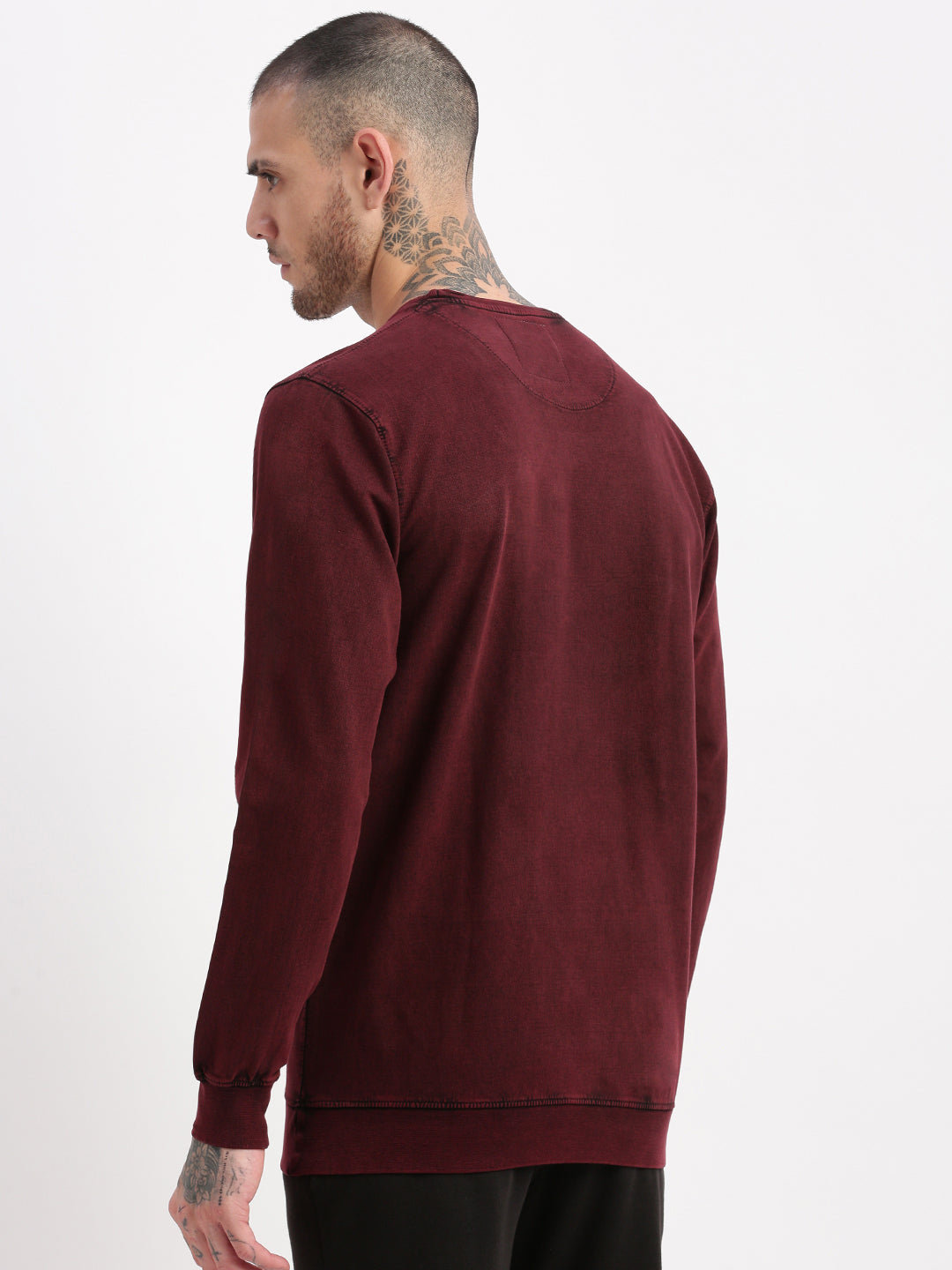 Men Maroon Solid Round Neck Pullover