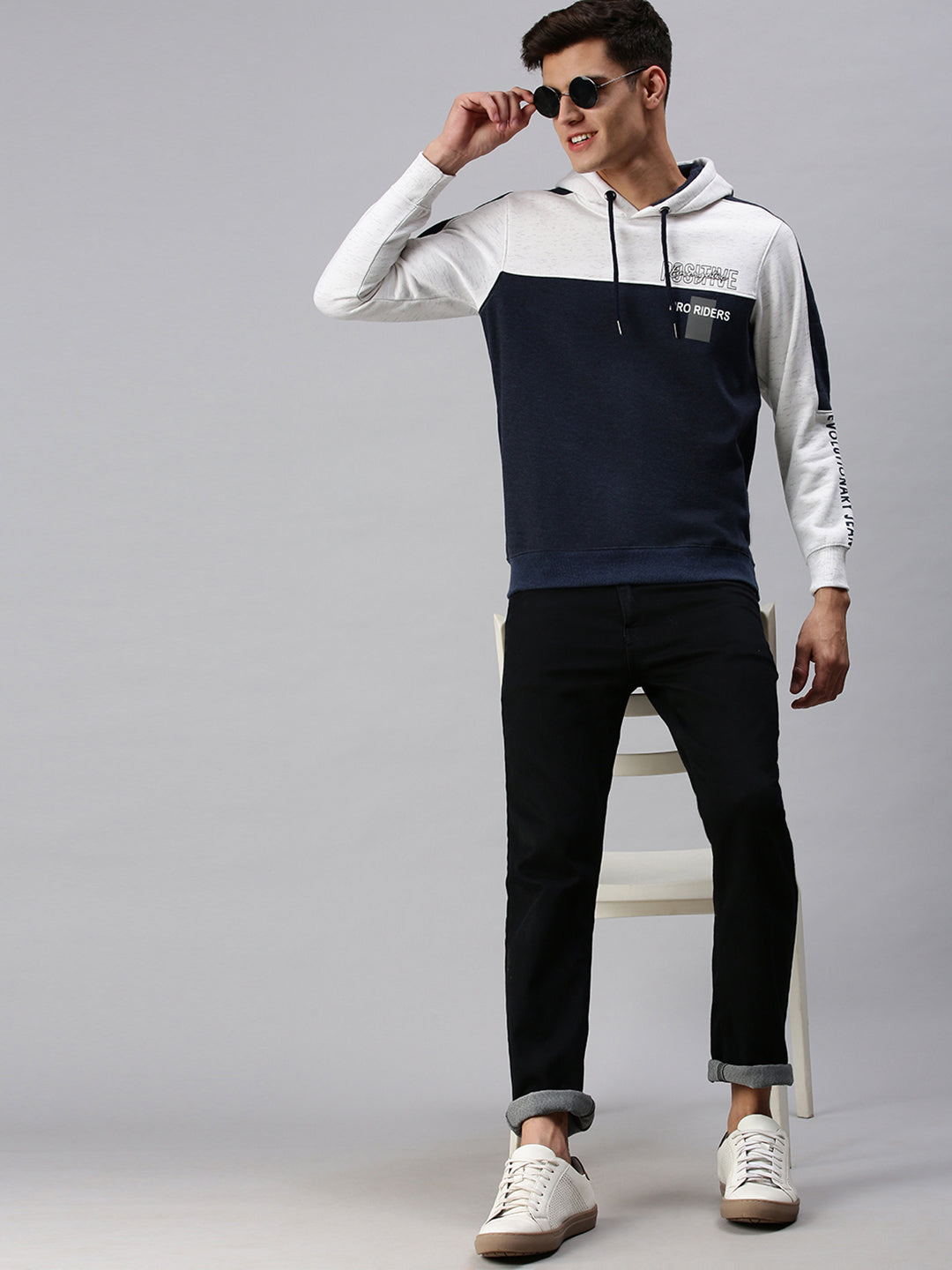 Men Hooded Colourblocked White Sweatshirt