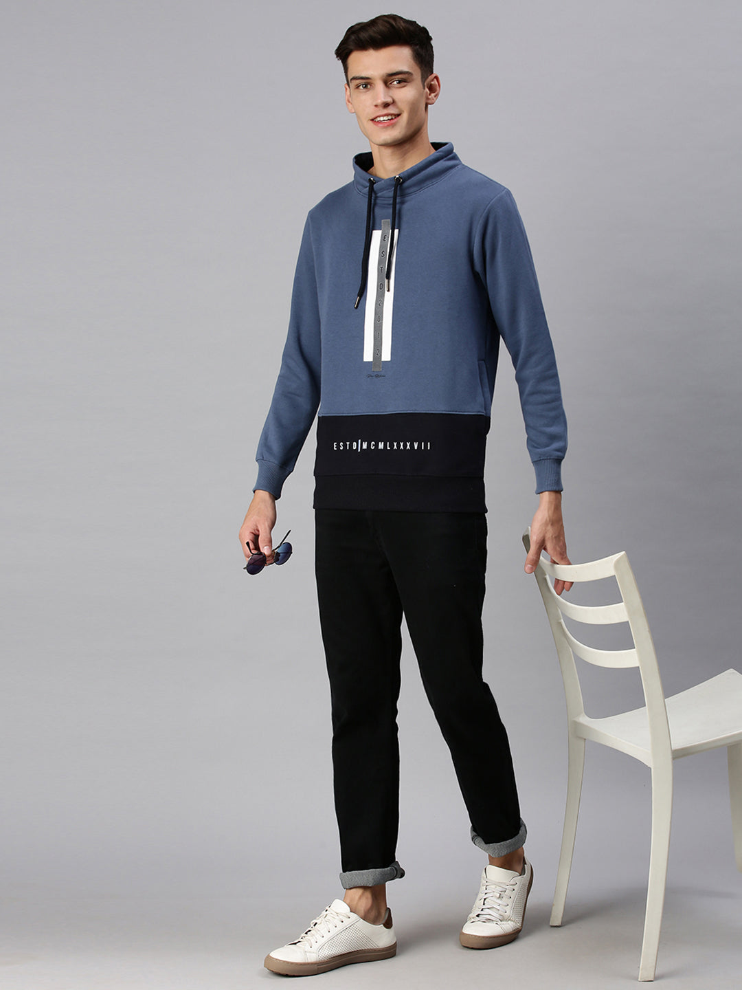 Men Hooded Solid Blue Sweatshirt