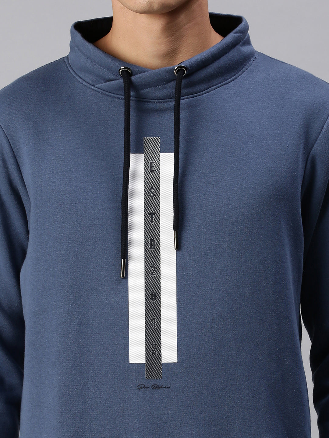 Men Hooded Solid Blue Sweatshirt