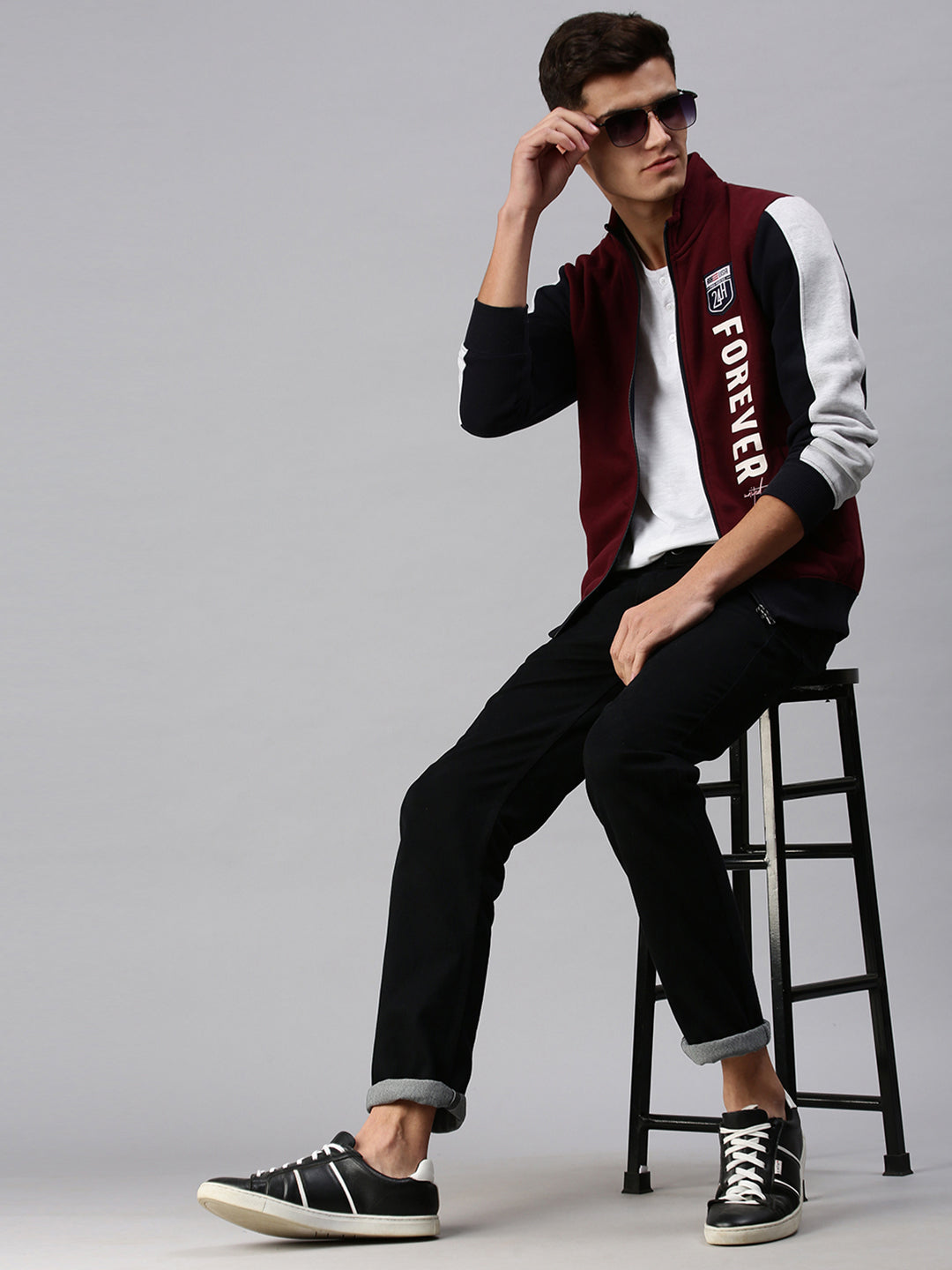 Men Mandarin Collar Printed Maroon Sweatshirt