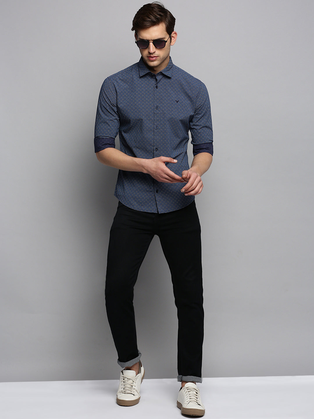 Men Spread Collar Printed Navy Blue Shirt