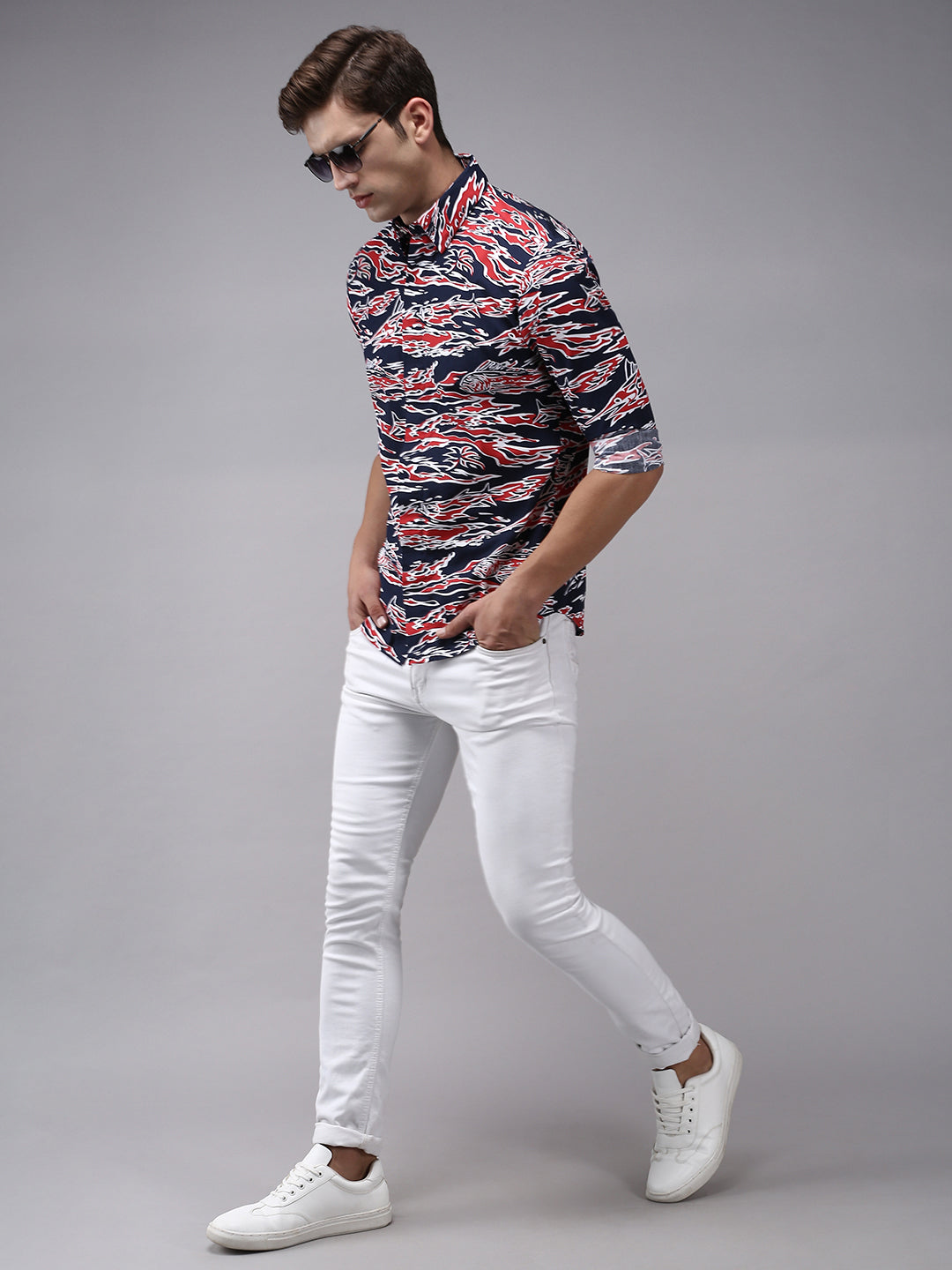 Men Abstract Navy Blue Slim Fit Shirt