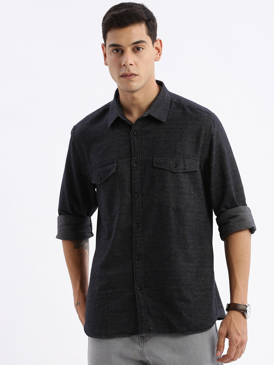 Men Spread Collar Solid Slim Fit Black Shirt