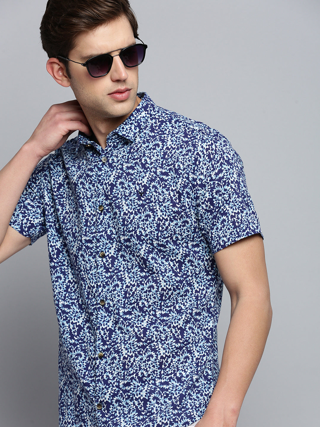 Men Spread Collar Printed Navy Blue Shirt