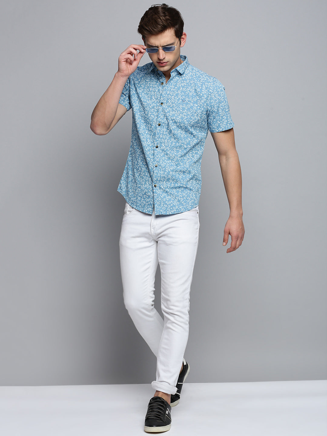 Men Spread Collar Printed Blue Shirt