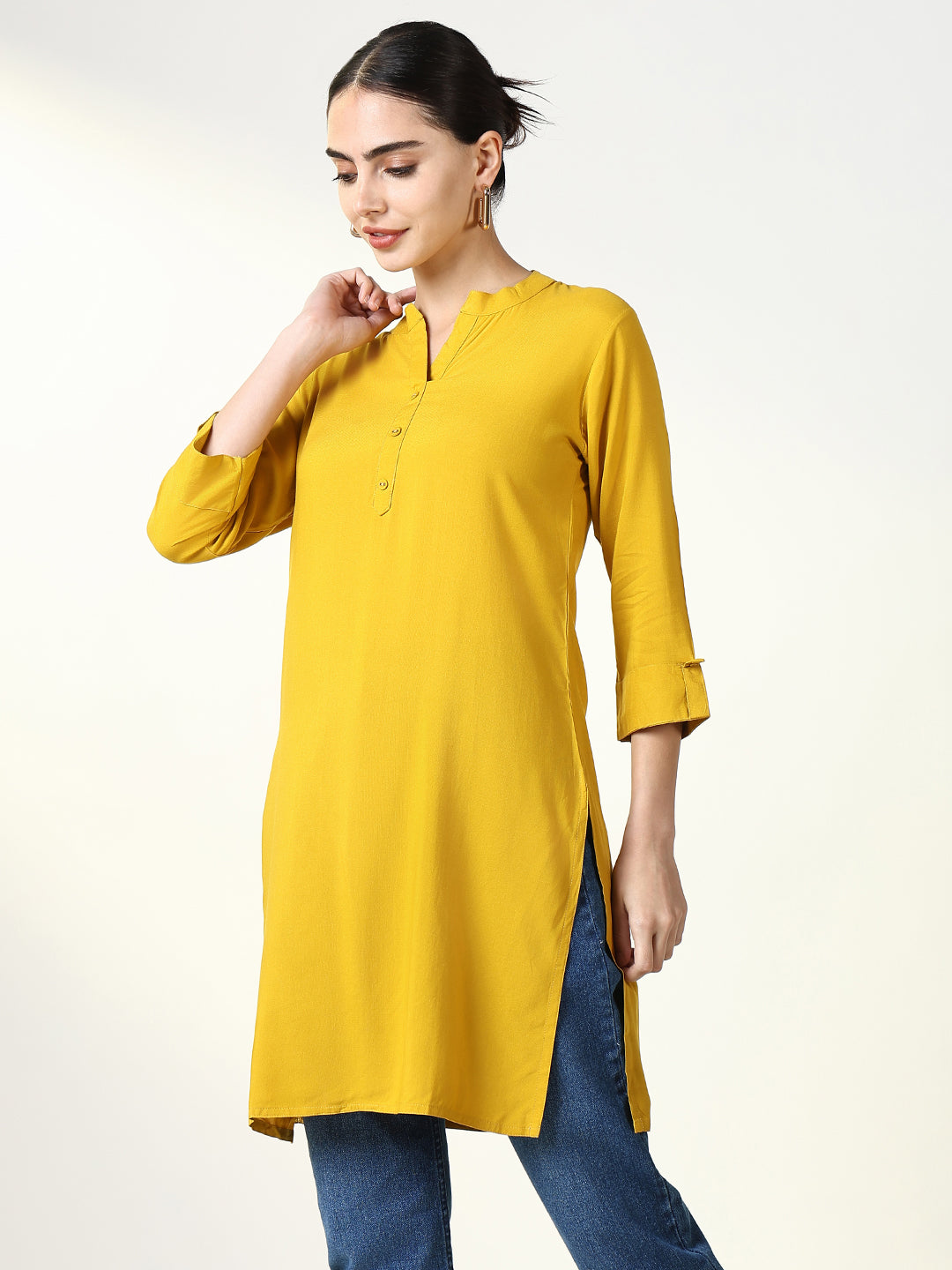 Women Yellow Solid Straight Kurti