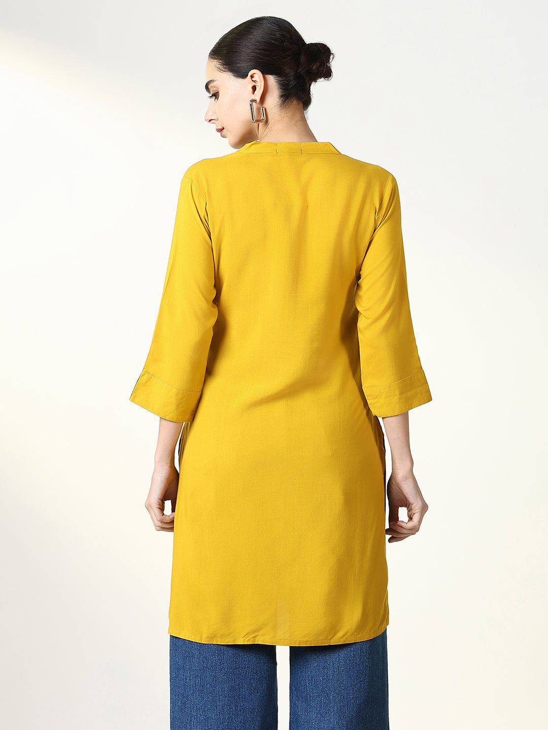 Women Yellow Solid Straight Kurti