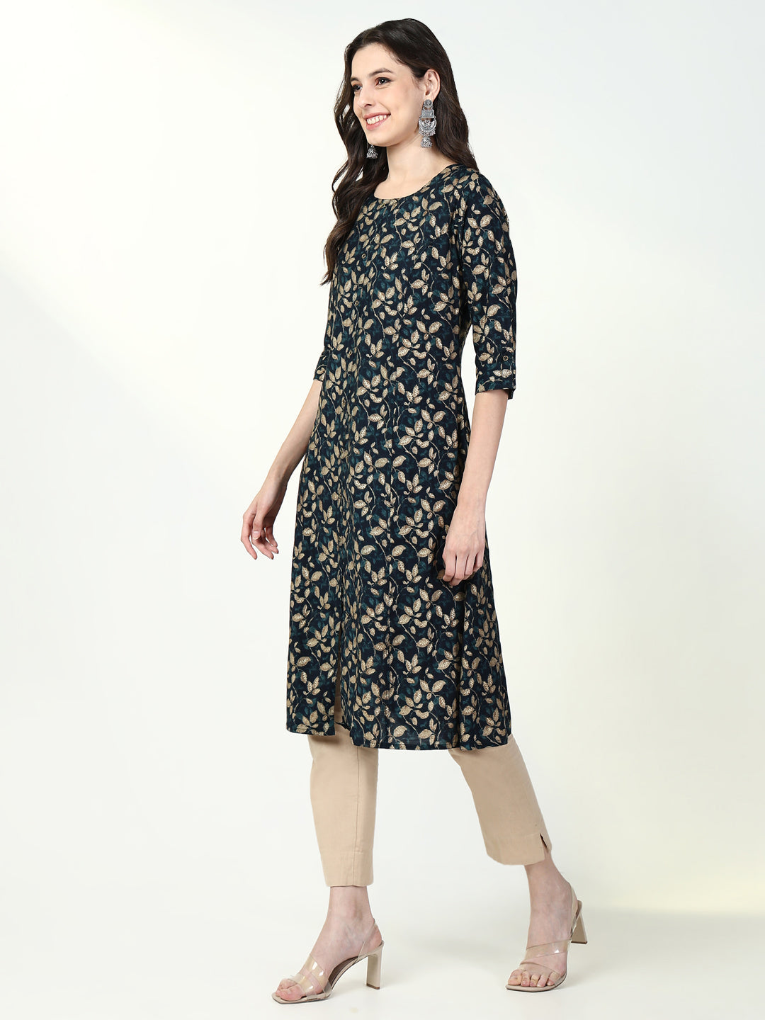 Women Teal Floral Straight Kurta