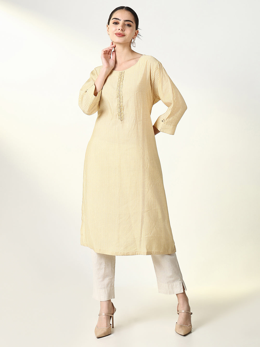 Women Yellow Geometric Straight Kurta