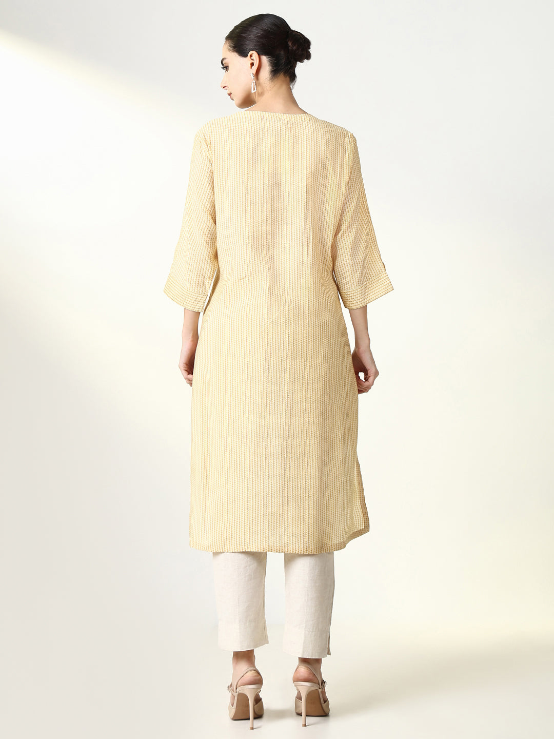 Women Yellow Geometric Straight Kurta