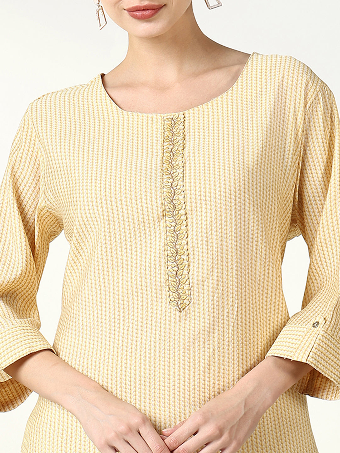 Women Yellow Geometric Straight Kurta