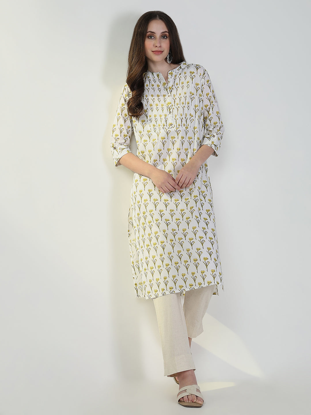 Women Cream Floral Straight Kurta