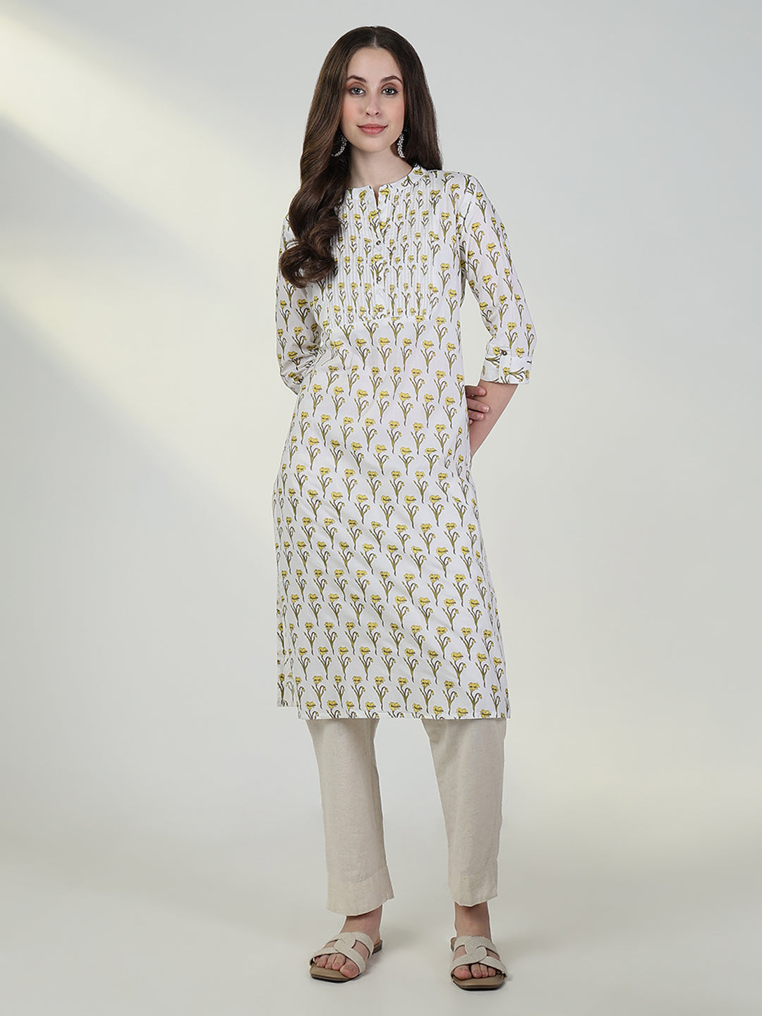 Women Cream Floral Straight Kurta