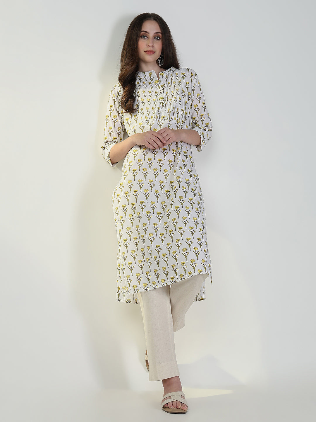 Women Cream Floral Straight Kurta