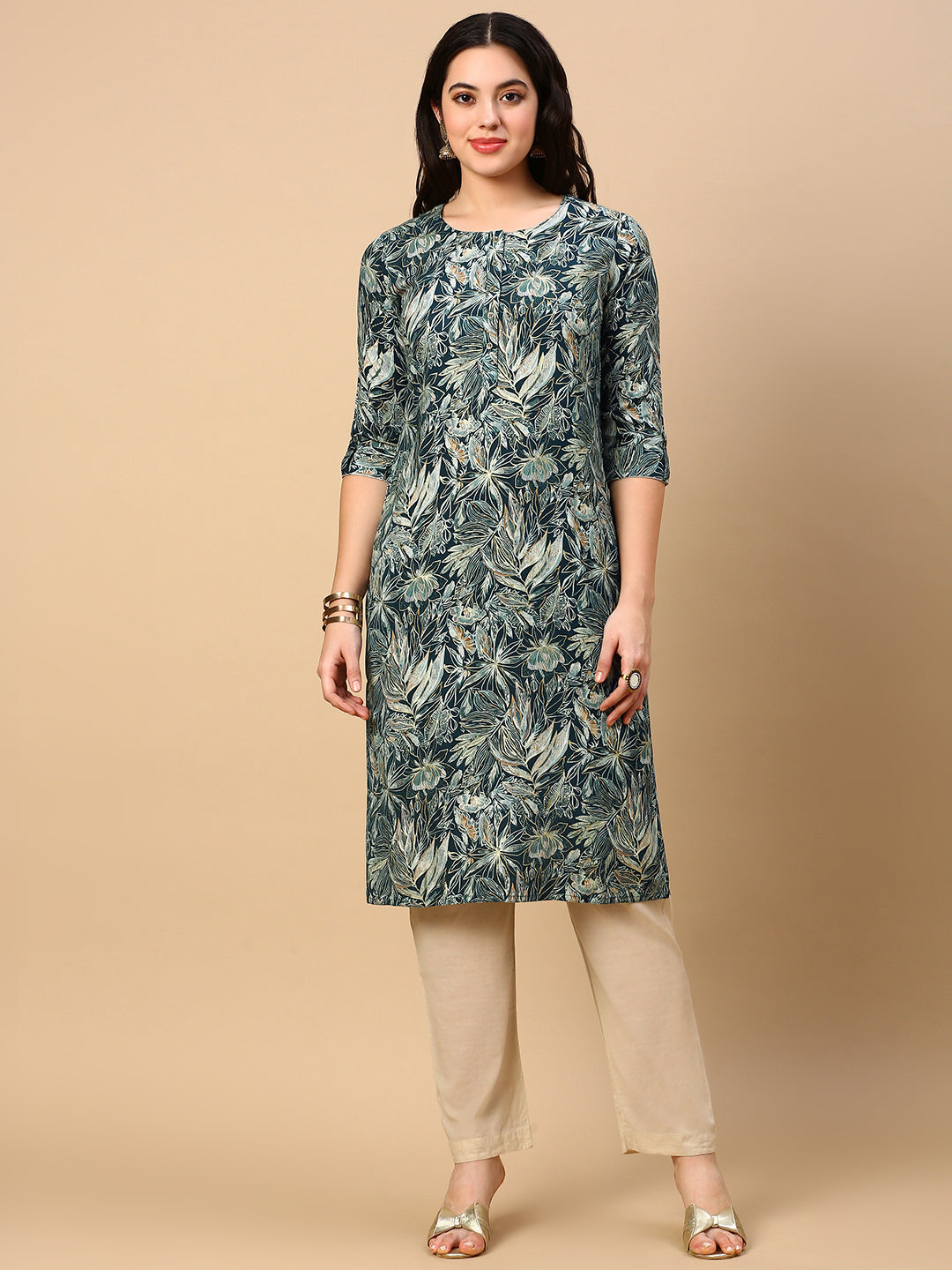 Women Green Floral Straight Kurta