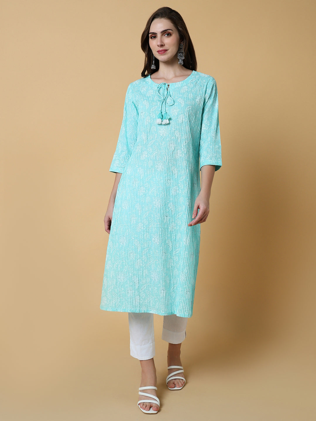 Women Blue Floral Straight Kurta