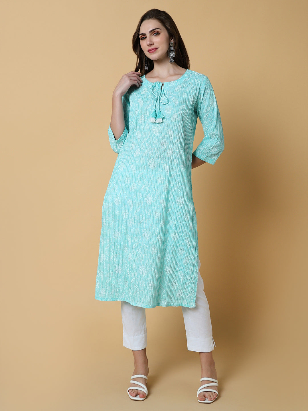 Women Blue Floral Straight Kurta