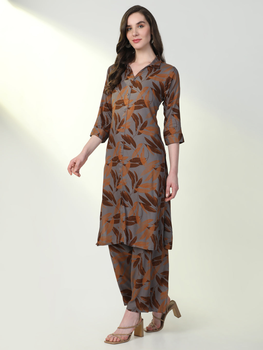 Women Brown Floral Straight Kurta Set