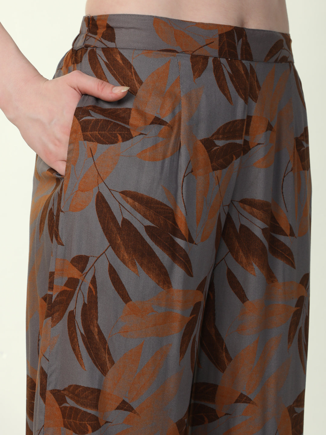 Women Brown Floral Straight Kurta Set