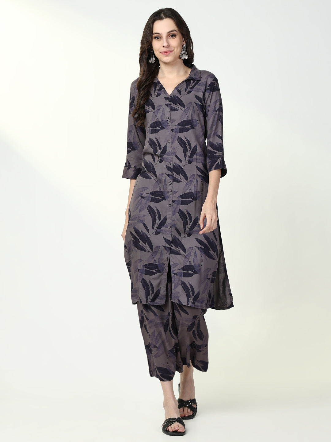 Women Floral Grey Straight Kurta Set