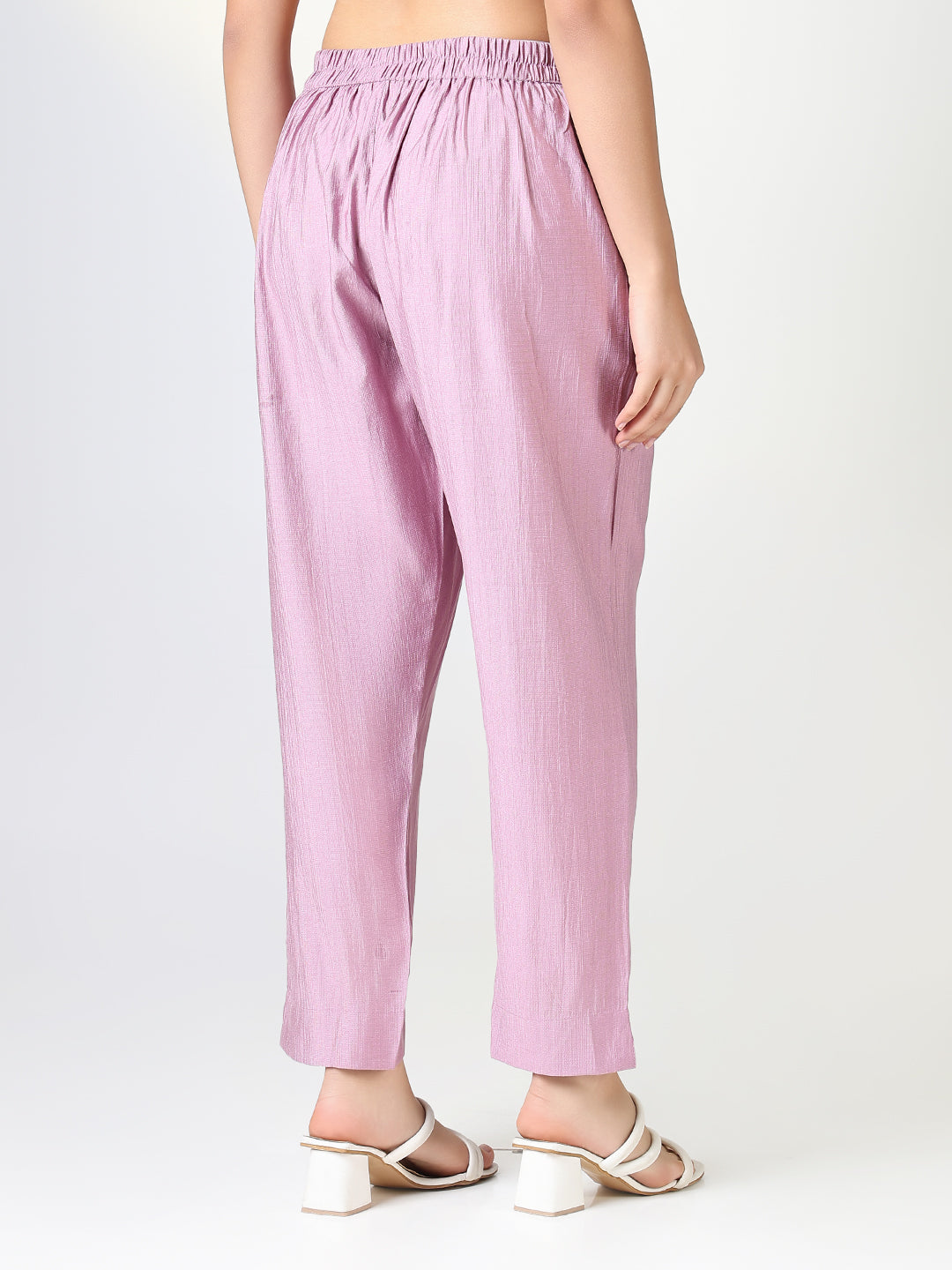 Women Solid Mauve Slim Fit Trousers