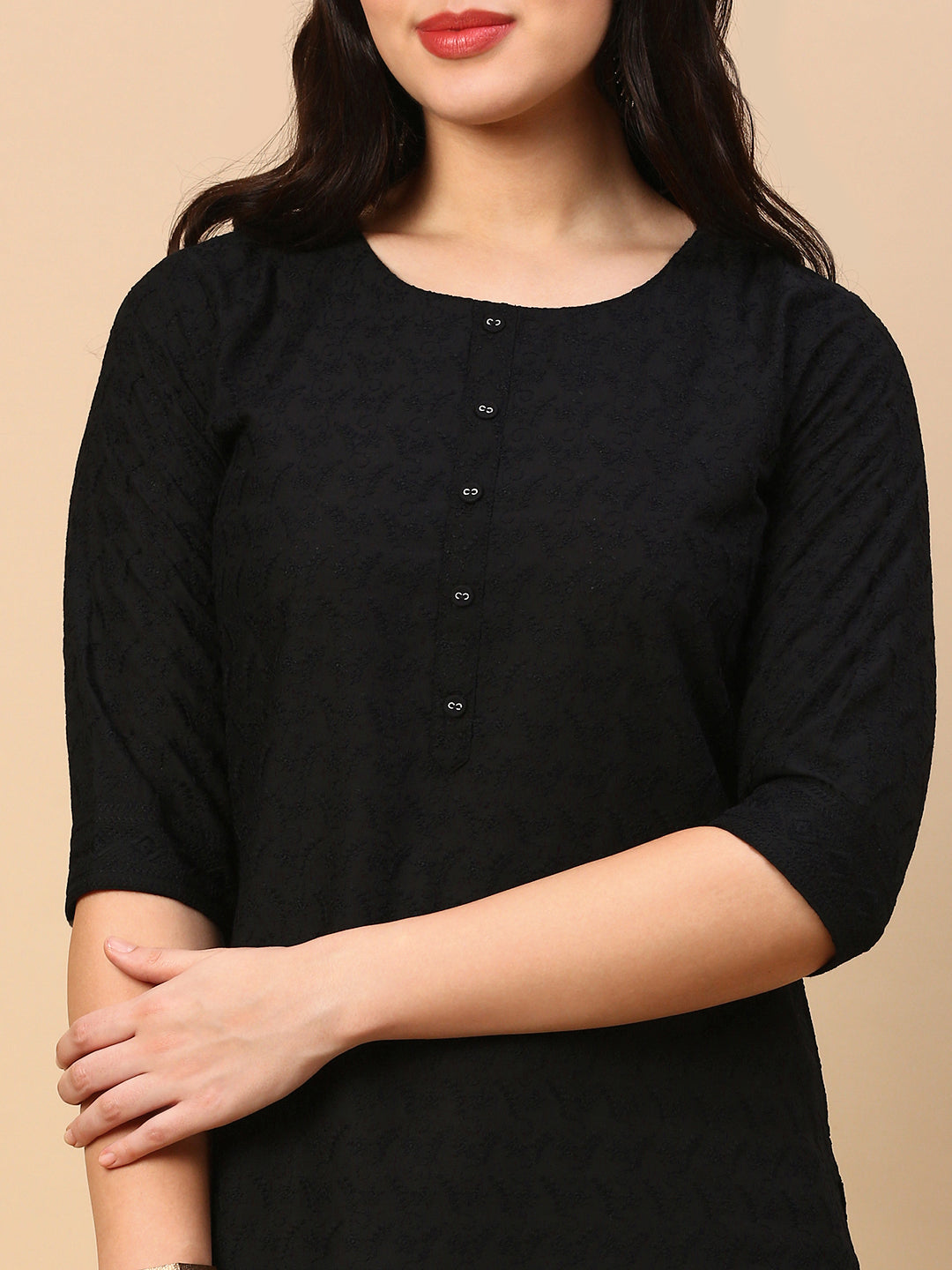 Women Black Solid Straight Kurta