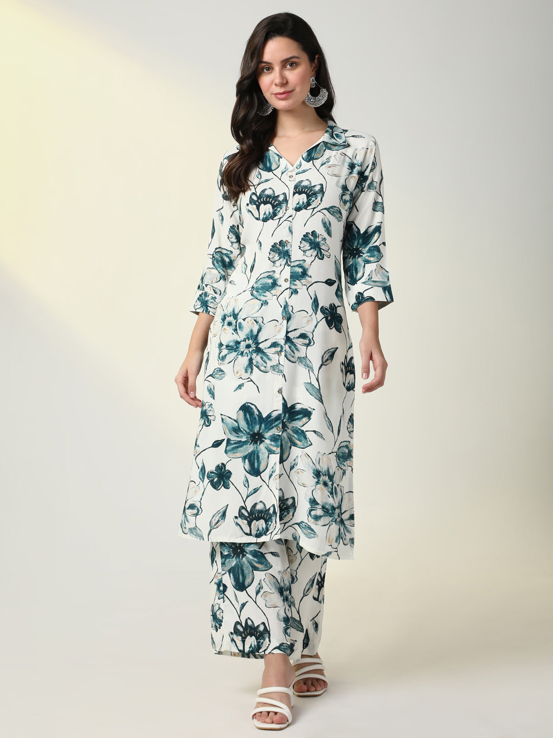 Women Teal Floral Straight Kurta Set