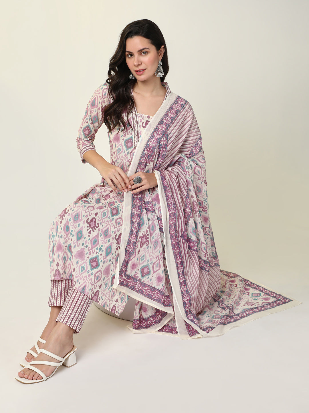 Women Purple Graphic Kurta Set with Dupatta